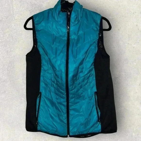 Reversible‎ vest size medium - Picture 1 of 4